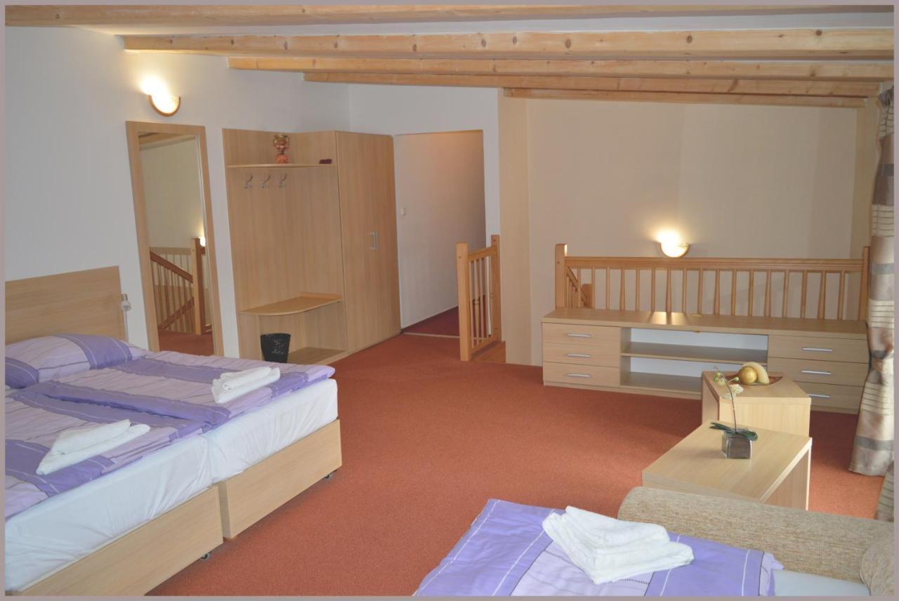 Apartmany Tiva Острава Екстериор снимка